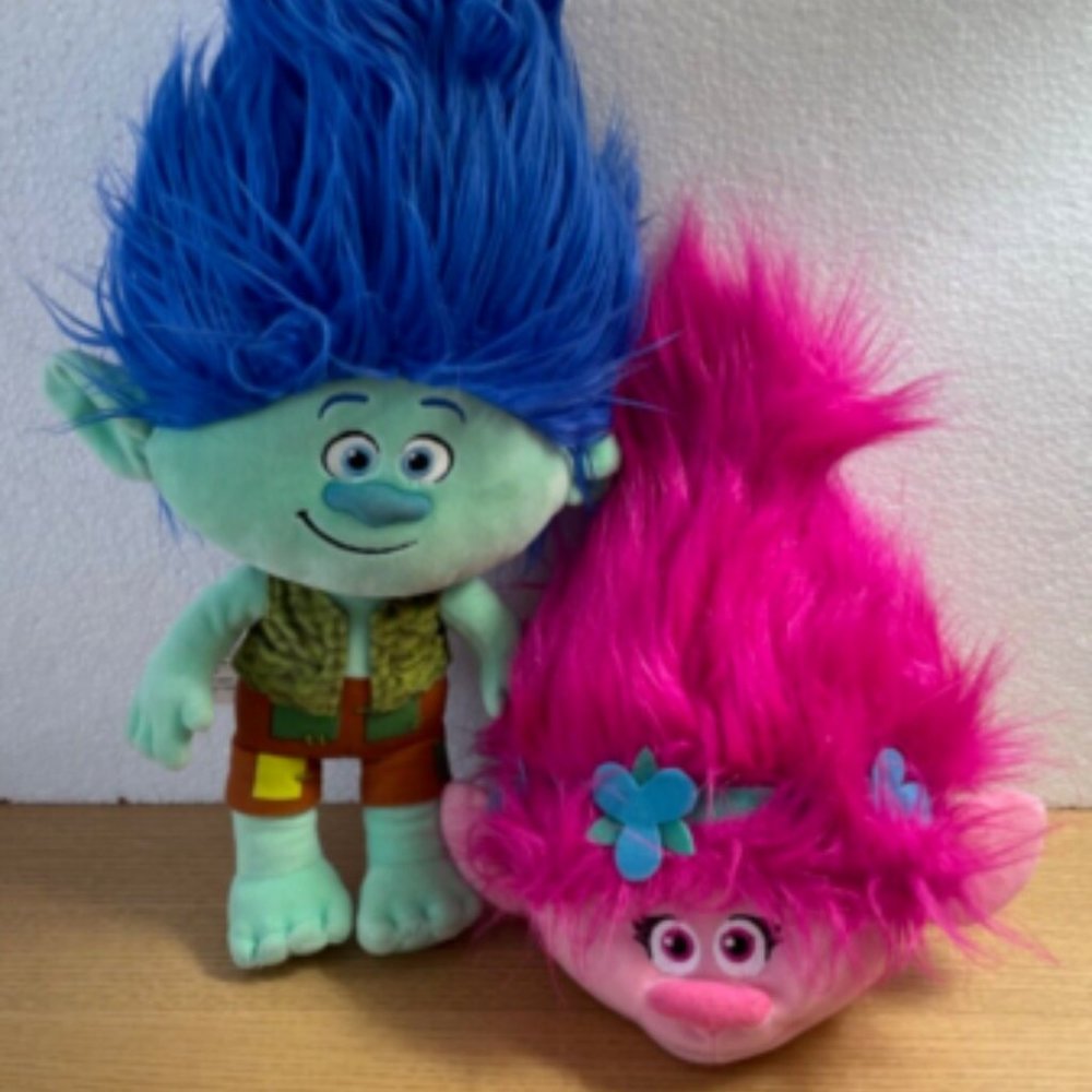 Trolls Plush Lot 2016 2016 Happy Branch 18" & Poppy 15" Fuzzbees Stuffed Ball